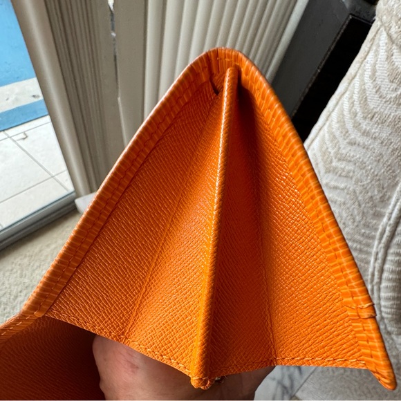 AUTHENTIC Vintage Louis Vuitton 2004 epi continental wallet ORANGE EPI. - Picture 13 of 16